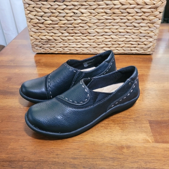 Earth Origins Leona Black Leather Loafer Flats Size 6.5 - Picture 5 of 8